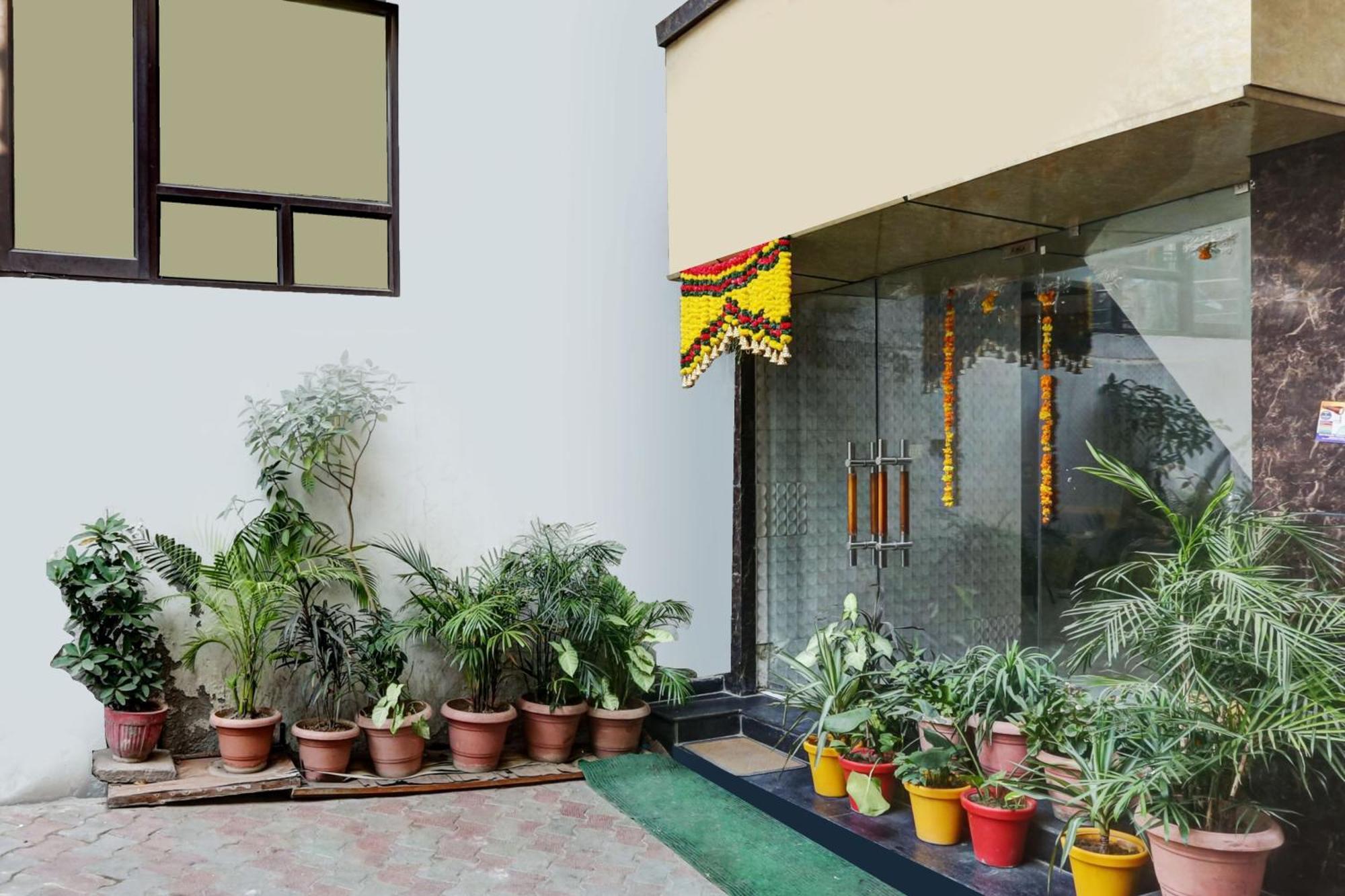 Hotel O Jammu Near Ragunath Bazaar Formerly Goodwill Dış mekan fotoğraf