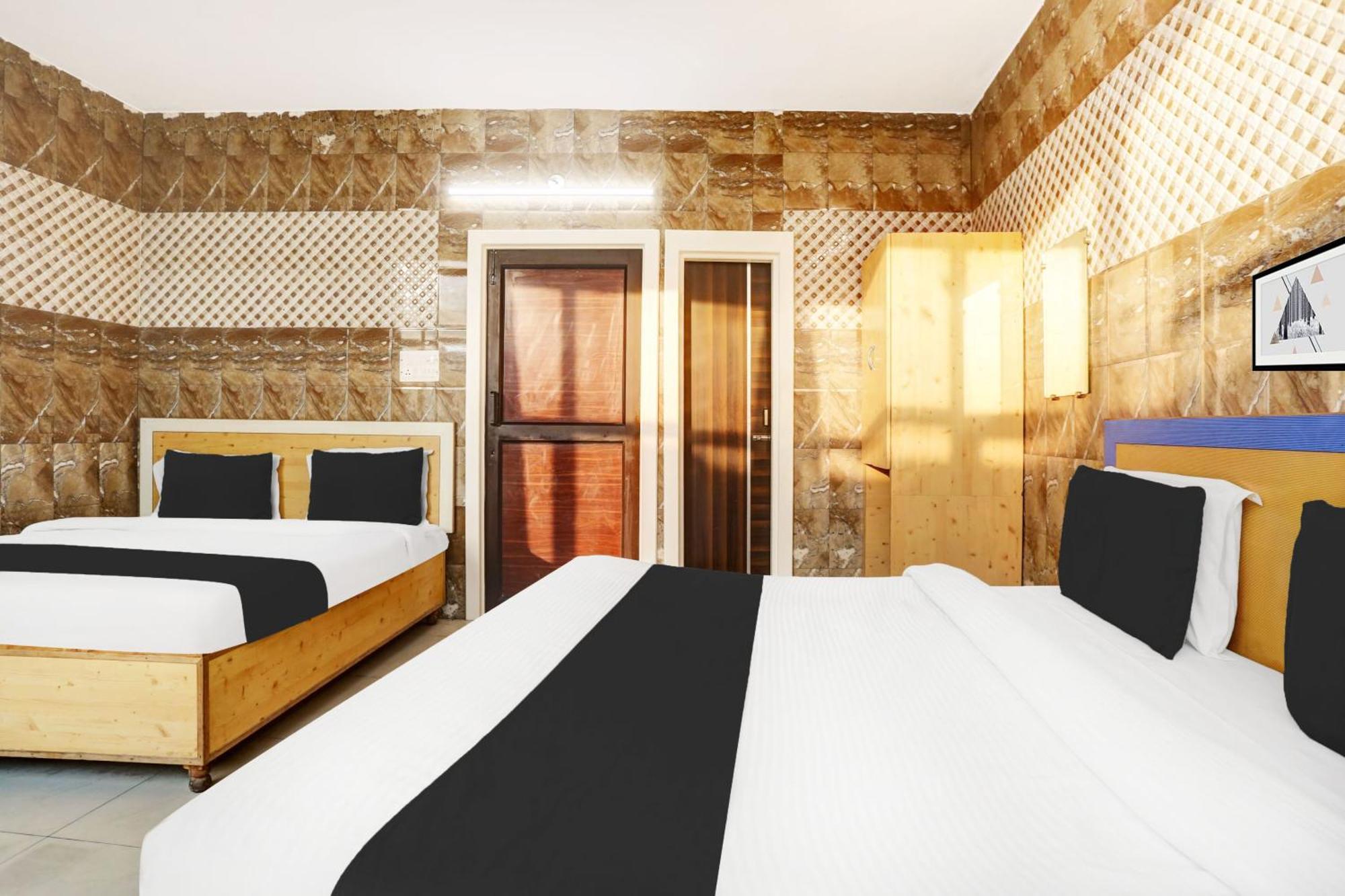 Hotel O Jammu Near Ragunath Bazaar Formerly Goodwill Dış mekan fotoğraf